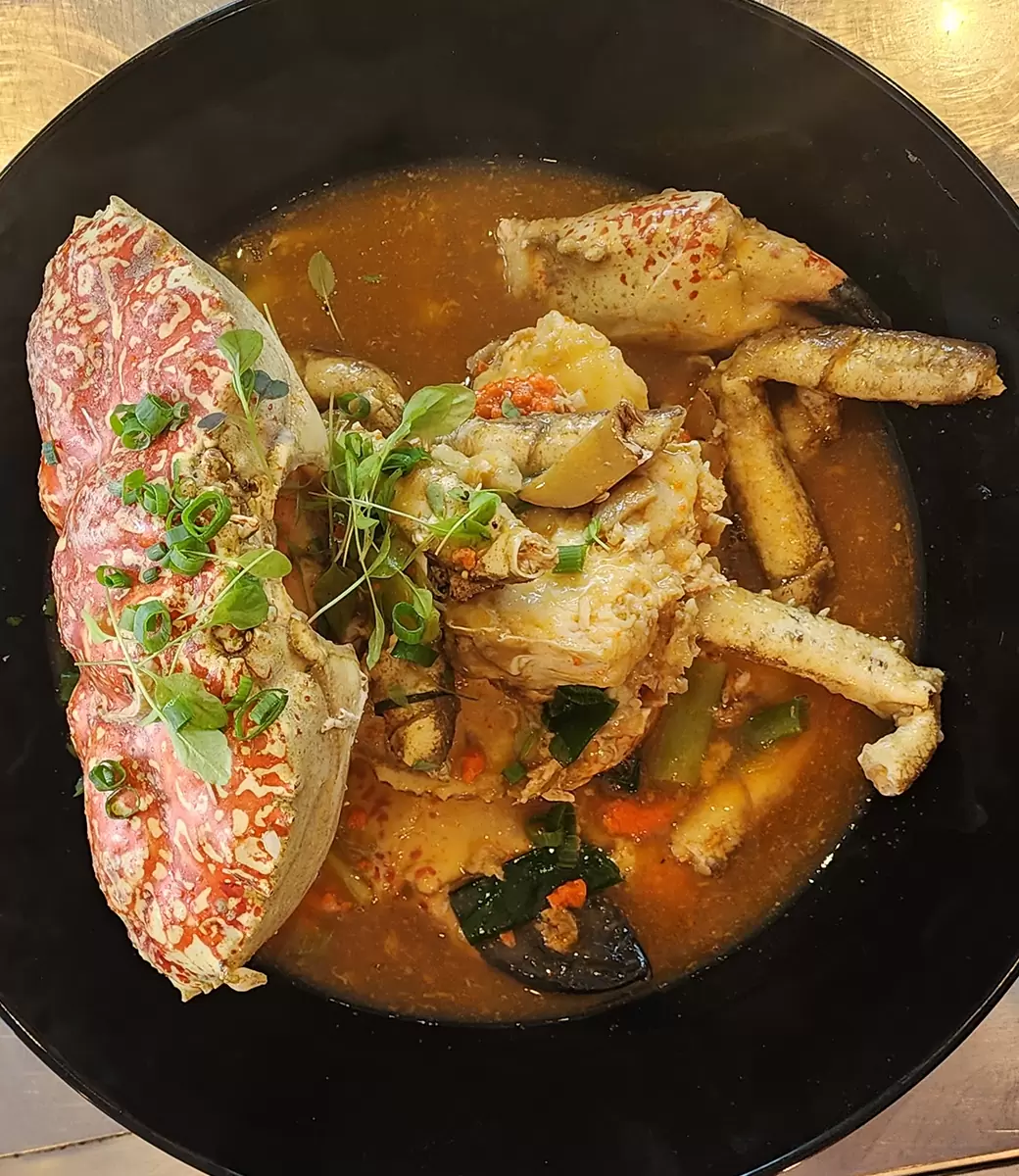 Ginger Shallots King Crab